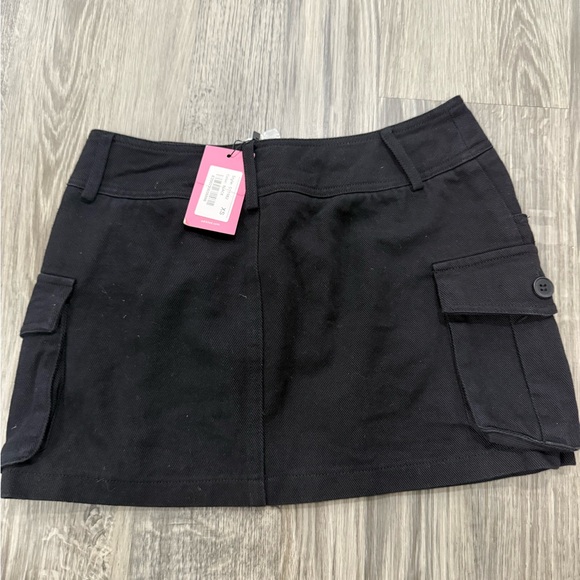 Edikted Cargo Mini Skirt - Picture 2 of 2